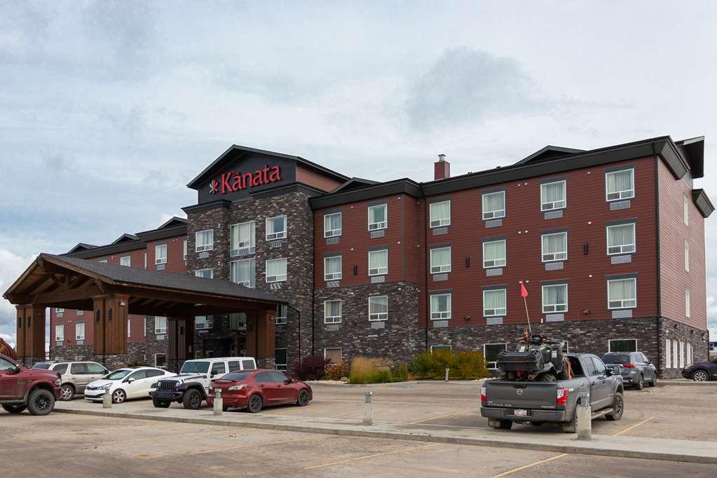 Kanata Whitecourt Comodidades foto
